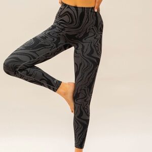 BEYOND YOGA Olive Green & Black Marble Swirl High Waisted Midi Leggings
